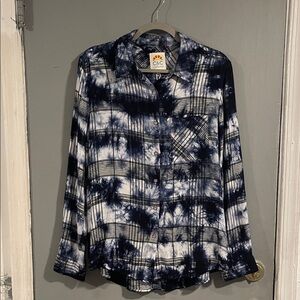 NWT C&C California tie-dye blue plaid button up shirt Size M